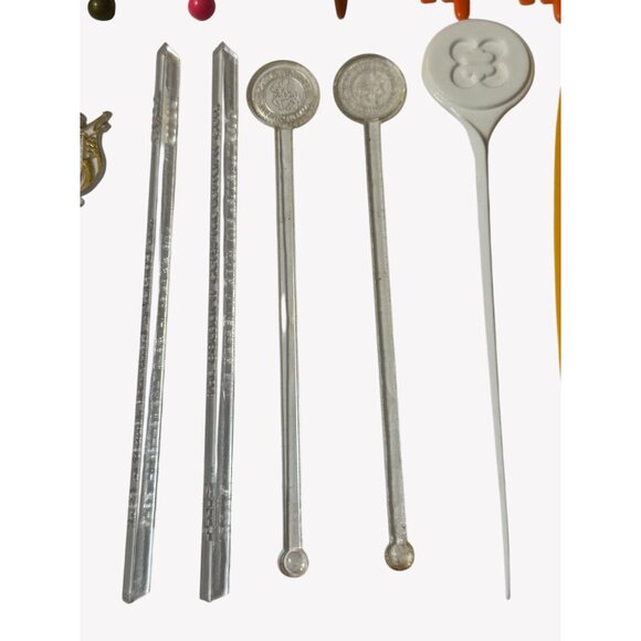 Vintage Lot of 35 Swizzle Sticks Braniff Playboy Tampa Jai Alai Skeleton Keys - Picture 9 of 12